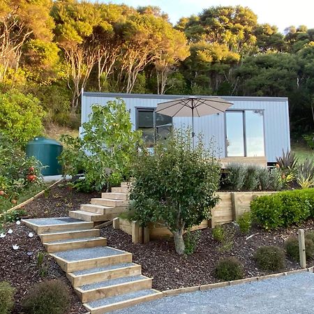 Вилла Te Henga Hideaway Bethells Beach Экстерьер фото