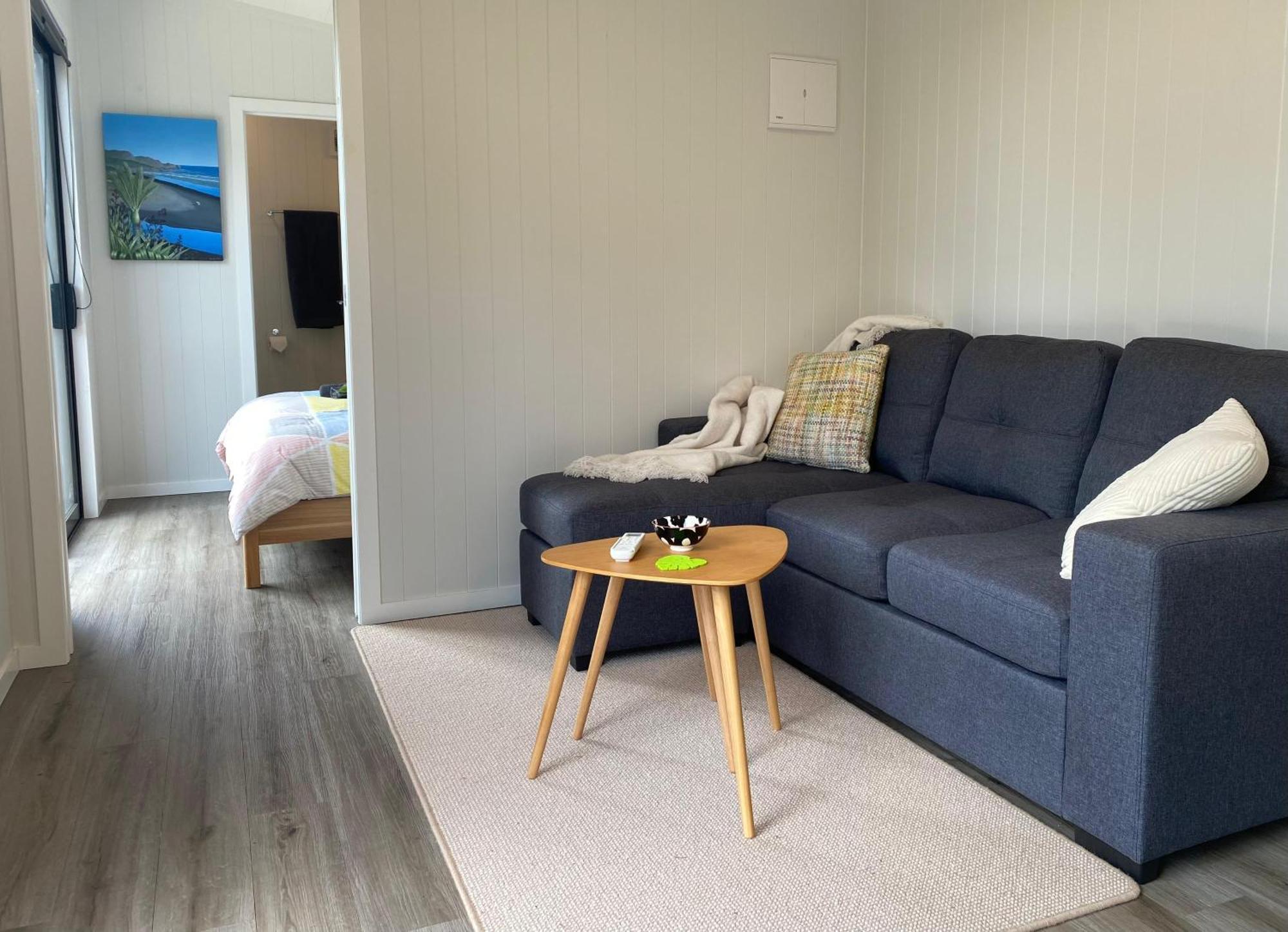 Вилла Te Henga Hideaway Bethells Beach Экстерьер фото